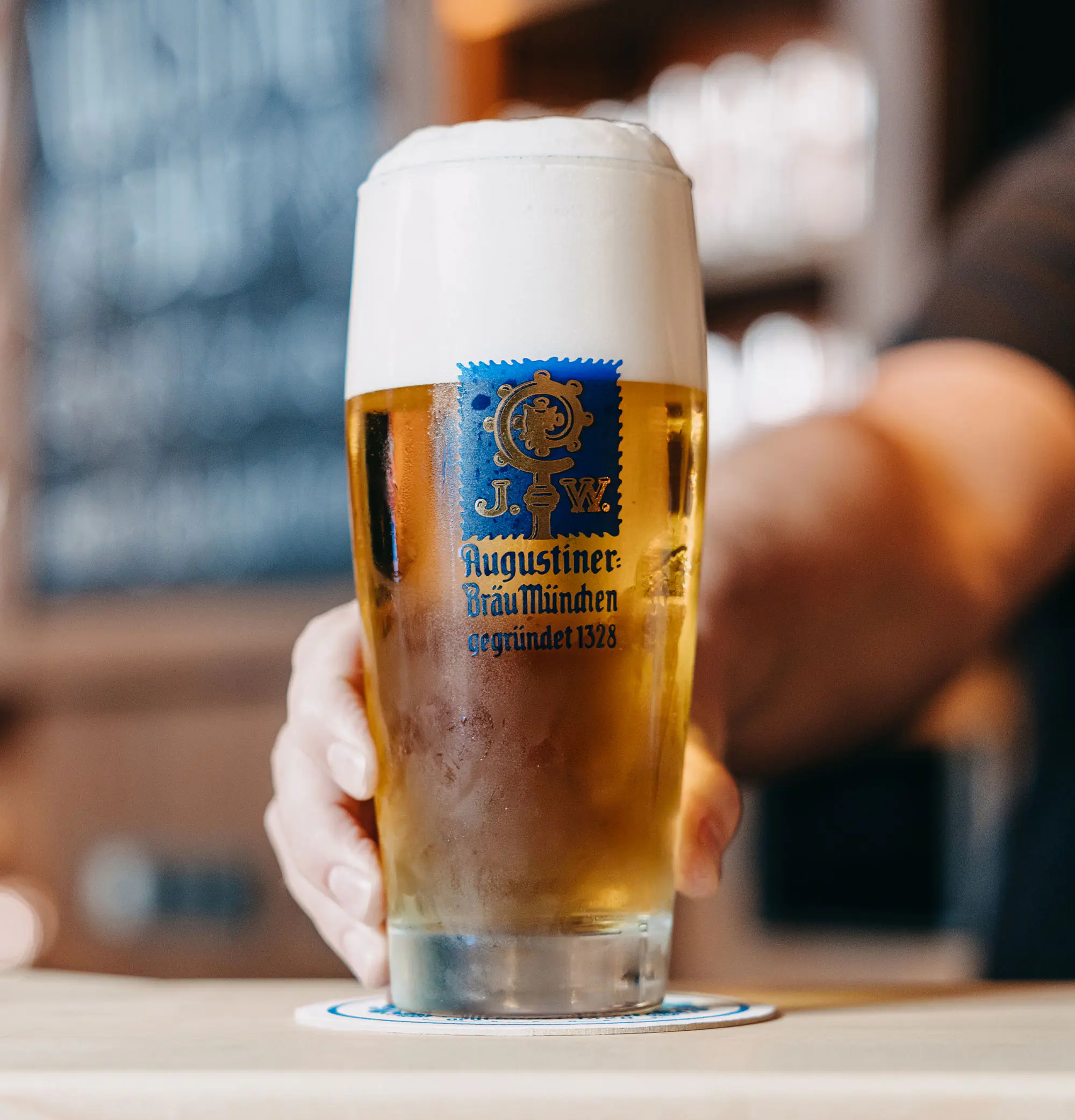 Delfter Haus Köln Startseite Bild Augustiner Hell