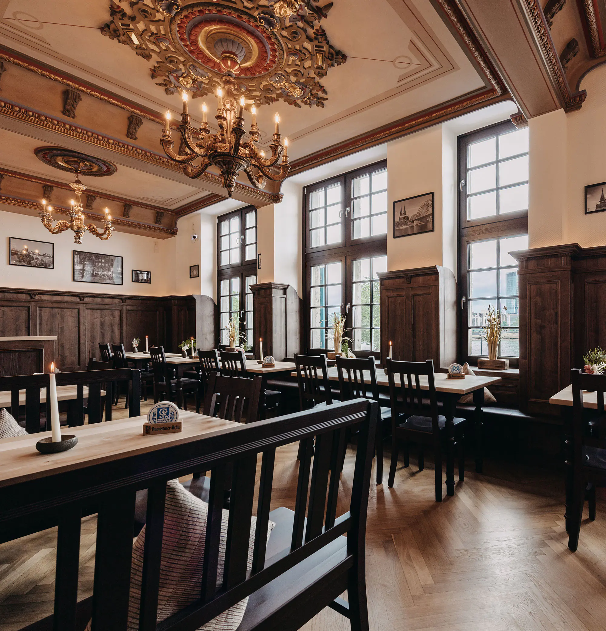 Gruppe Delfter Haus Rheinblick